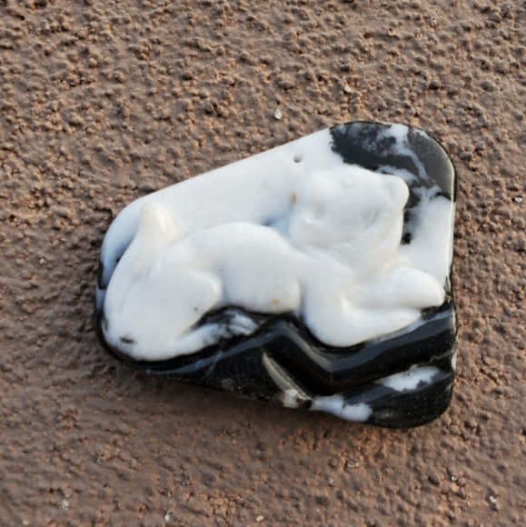 New Hand Carved Zebra Jasper Tiger Trapezoid Pendant. - Picture 2 of 13